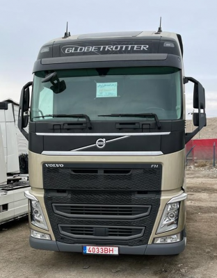 VOLVO